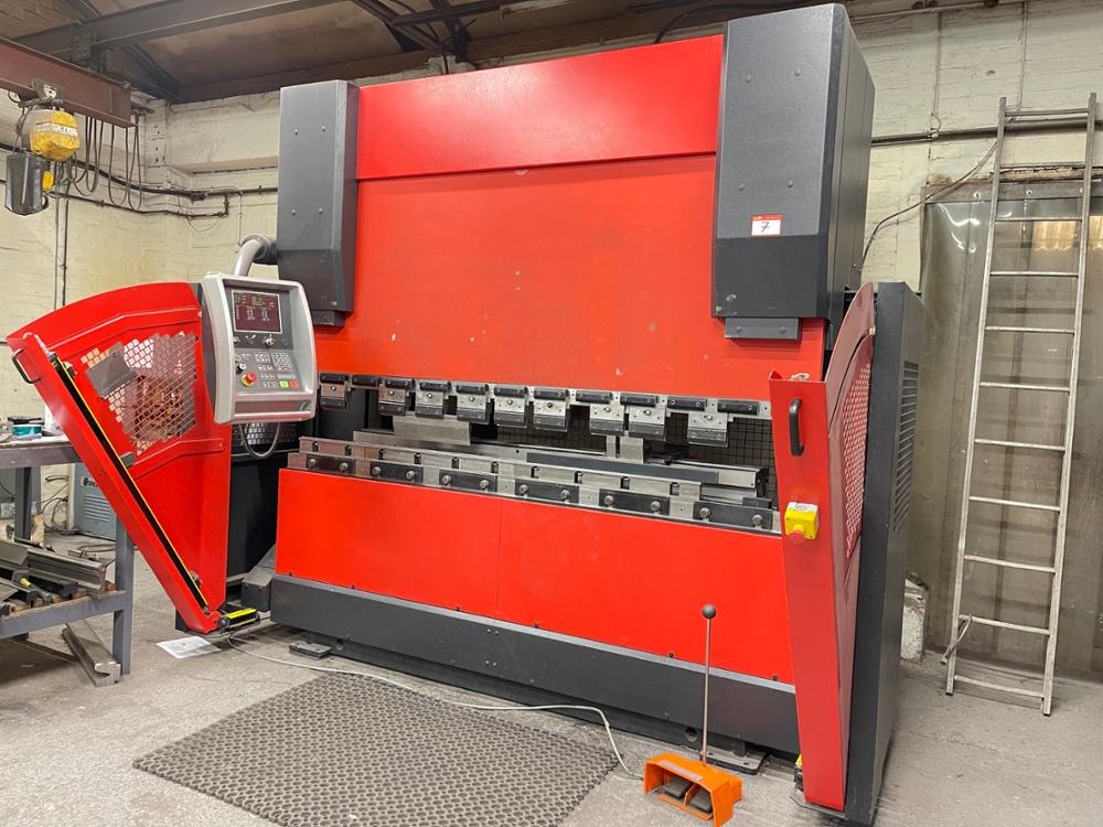 AMADA HFE M2 80-25SL  2001
